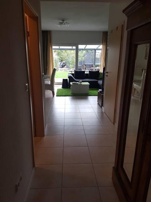 Apartamento Ebenerdig Mit Terrasse & Garten, Wlan & Parkplatz! Self Check-In & Check-Out! Schwedenofen! Auggen Exterior foto