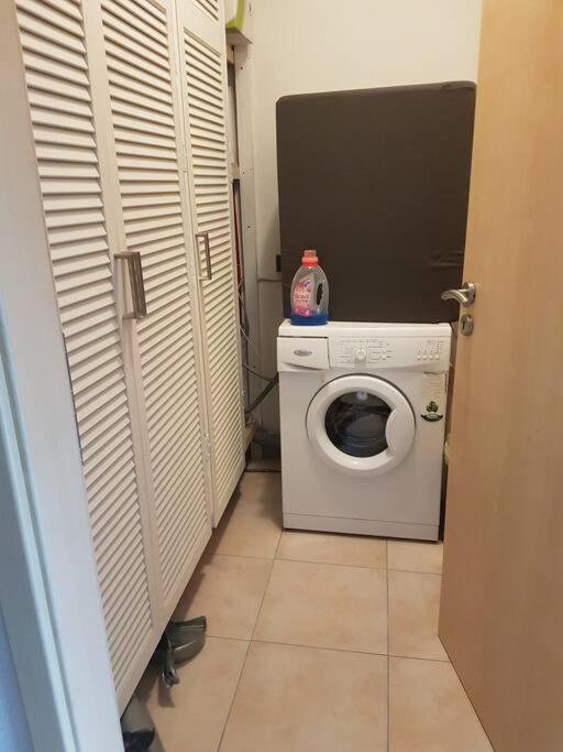 Apartamento Ebenerdig Mit Terrasse & Garten, Wlan & Parkplatz! Self Check-In & Check-Out! Schwedenofen! Auggen Exterior foto
